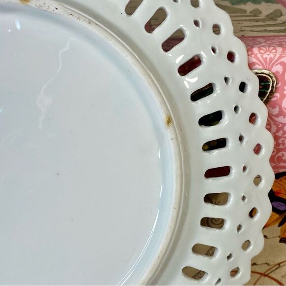 Vintage French Country Rose Collectors Plate Gold Rimmed - Picture 6 of 8